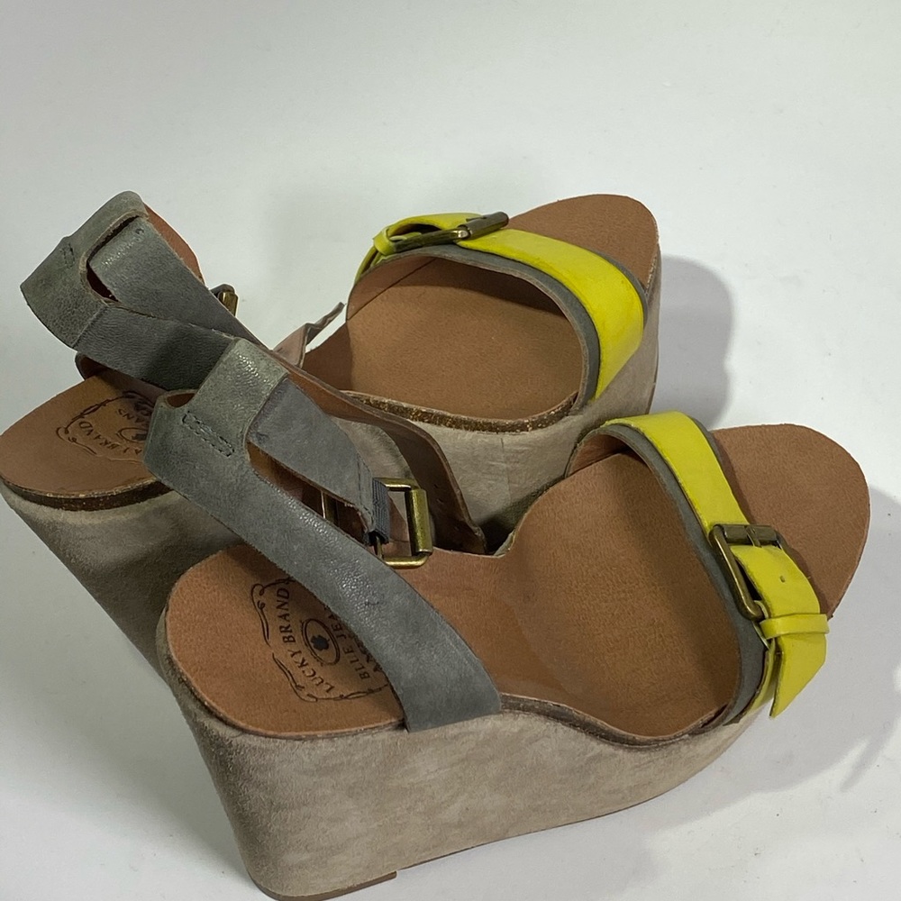 Platform sandals - Picture 2 of 5